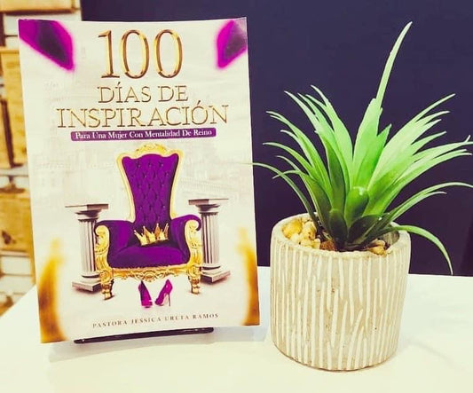 100 Días de Inspiración Para Una Mujer Con Mentalidad de Reino - Tapa blanda