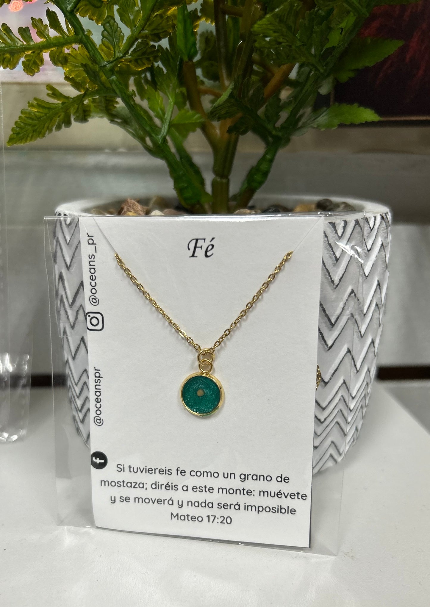 Collar Fe Dorado